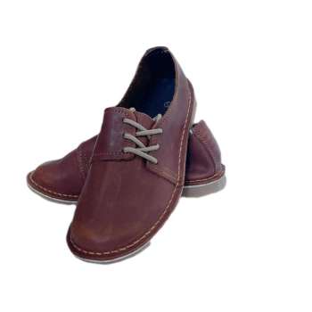 Side Lace – Classic Casual Shoe